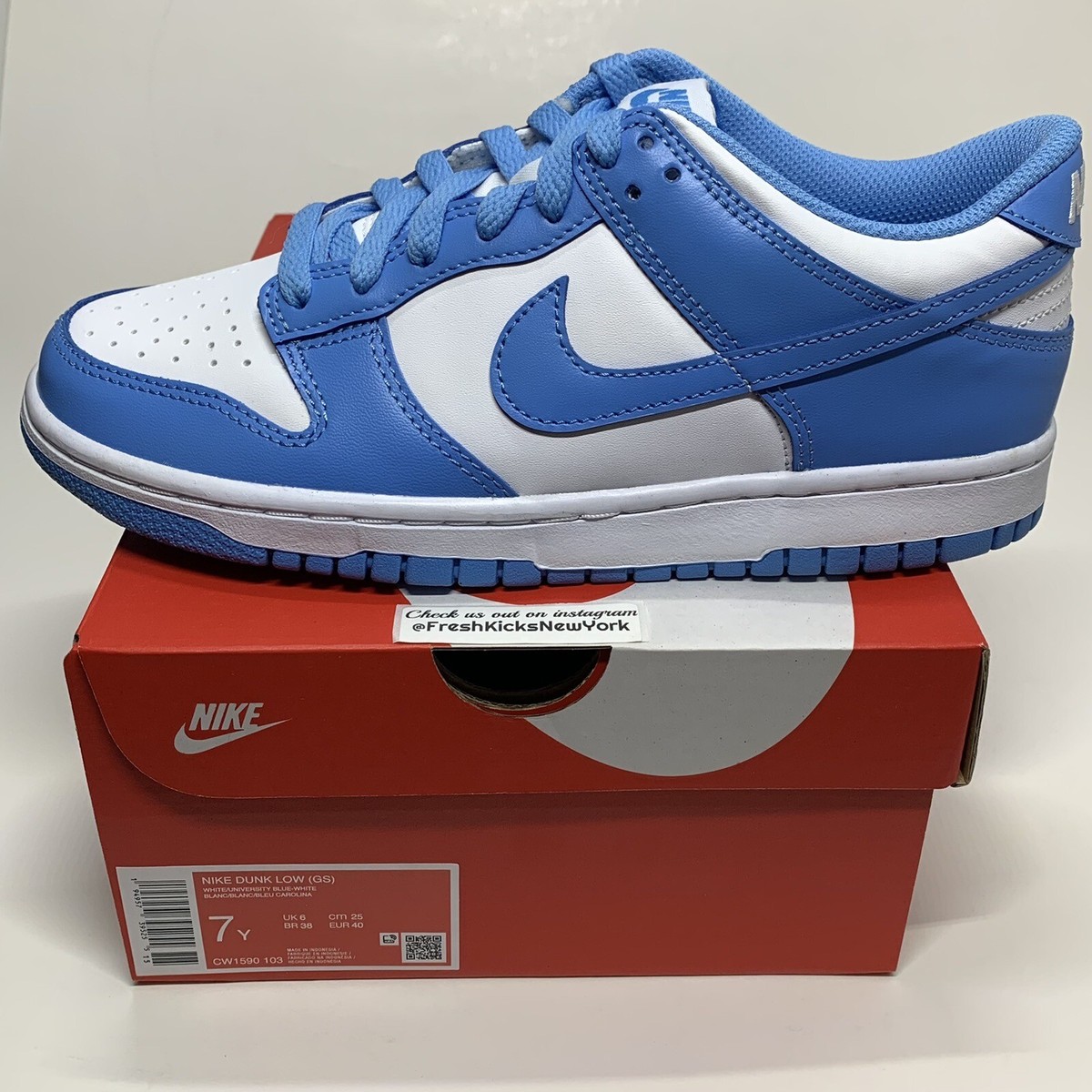 Nike Dunk Low UNC Size 7Y Grade School (GS) CW1590-103 University