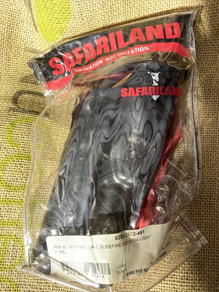 Safariland FN FNS 40 Or 9mm ALS Holster RH M3 TLR Surefire X200/300 Light - Image 2 of 4