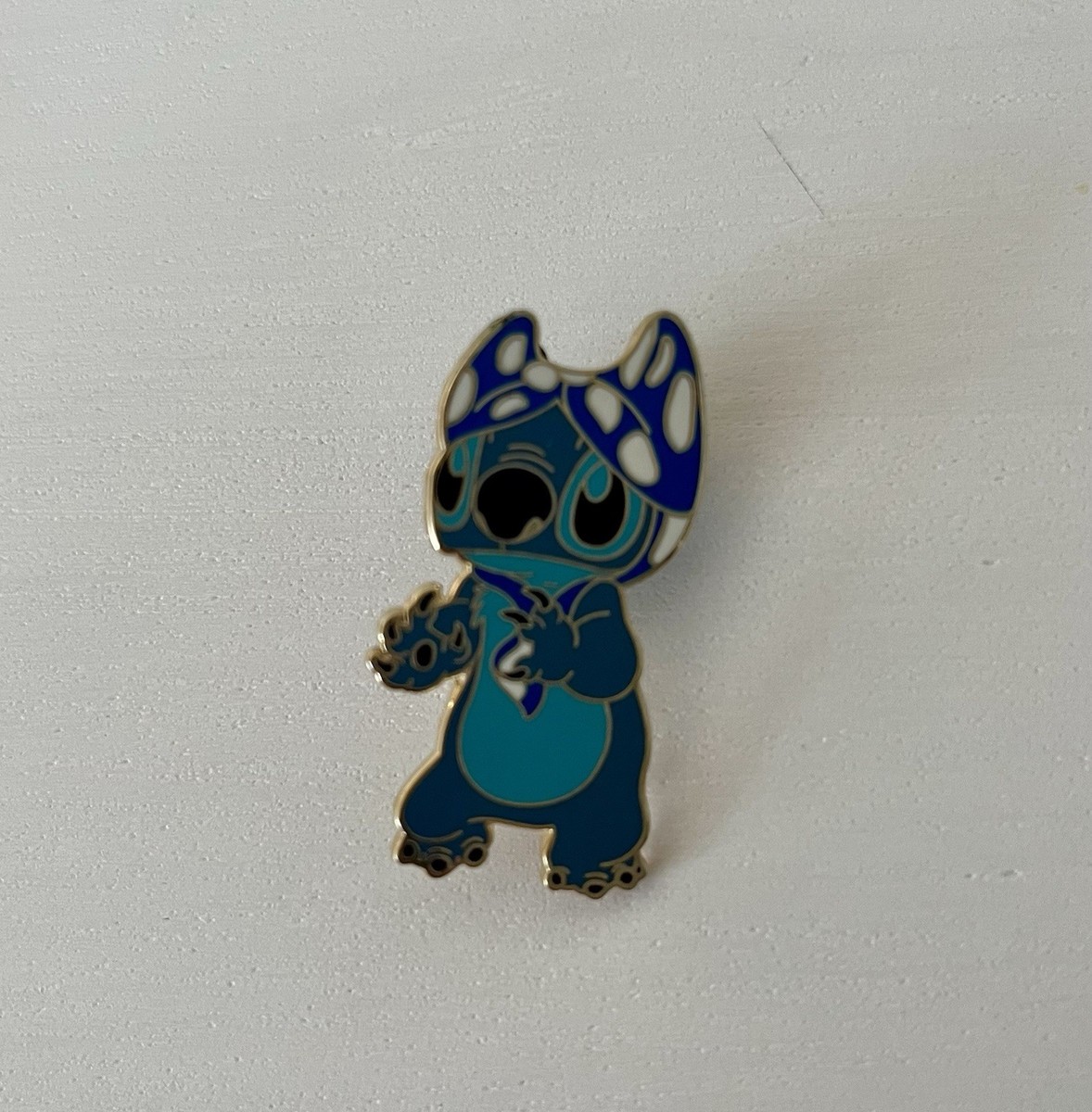Disney Hawaiian Stitch ピンバッジ 3種セット LE600 Disney Lilo and