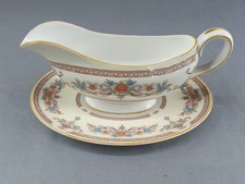 Aynsley Devonshire Bone China England Gravy Boat And Plate