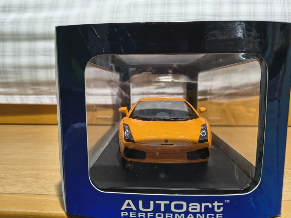 Lamborghini Gallardo Metallic Orange Special Version 1:18 Autoart - Immagine 3 di 4