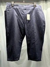 NWT Women’s Croft & Barrow Pants 24W Blue Plus Capri Mid Rise Stretch