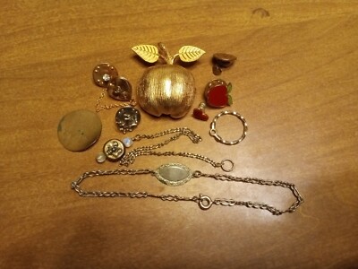 Vintage And Fashion Jewelry Lot Of 11 Pieces  Majority Useable Very Nice Rare