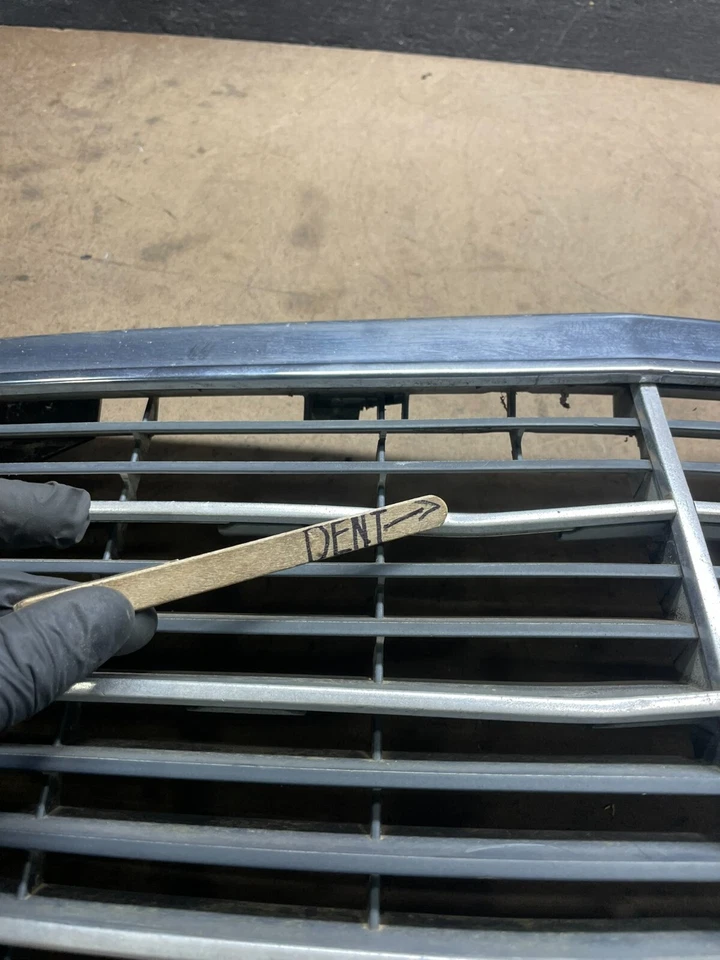 Mercedes-Benz W140 S600 S500 S320 1994 a 1998 parrilla superior delantera M5176 DG Foto 4 de 4