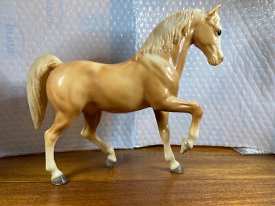 Faith - #4 Family Arabian Stallion - Glossy Palomino - 1961-1966 - Round Mark 