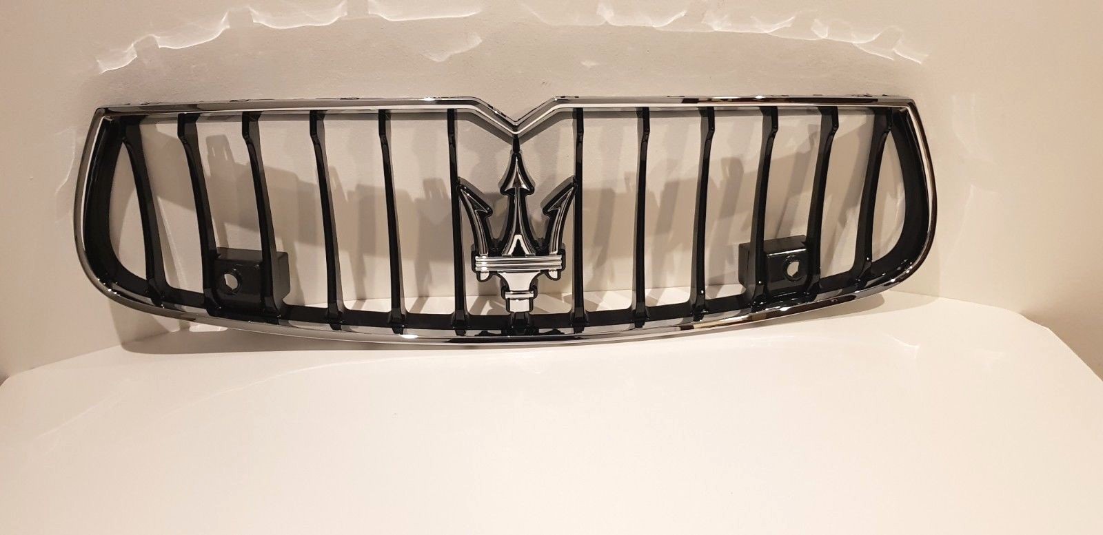 Maserati Ghibli Front Bumper Grill 2014 - 2017 - Genuine