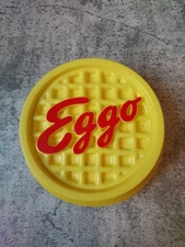Vintage 2012 Retro Kellogg’s Eggo Waffle Expandable Storage Container Yellow
