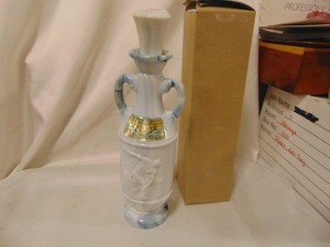 Jim Beam/McGill Canadian Discus Thrower Decanter w/original box-EMPTY