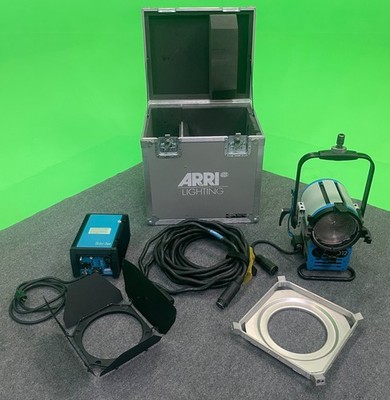 ARRI D12 1200W HMI Light w/EB 575/1200W Ballast & Case. Tested, works!  FREE S/H