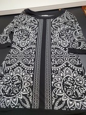 White House Black Market Large Geometric Print Shift Dress Black White