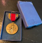 WW2 US Army Military 1941 – 1945 Campaign Service Victory Medal w/ Case & Ribbon