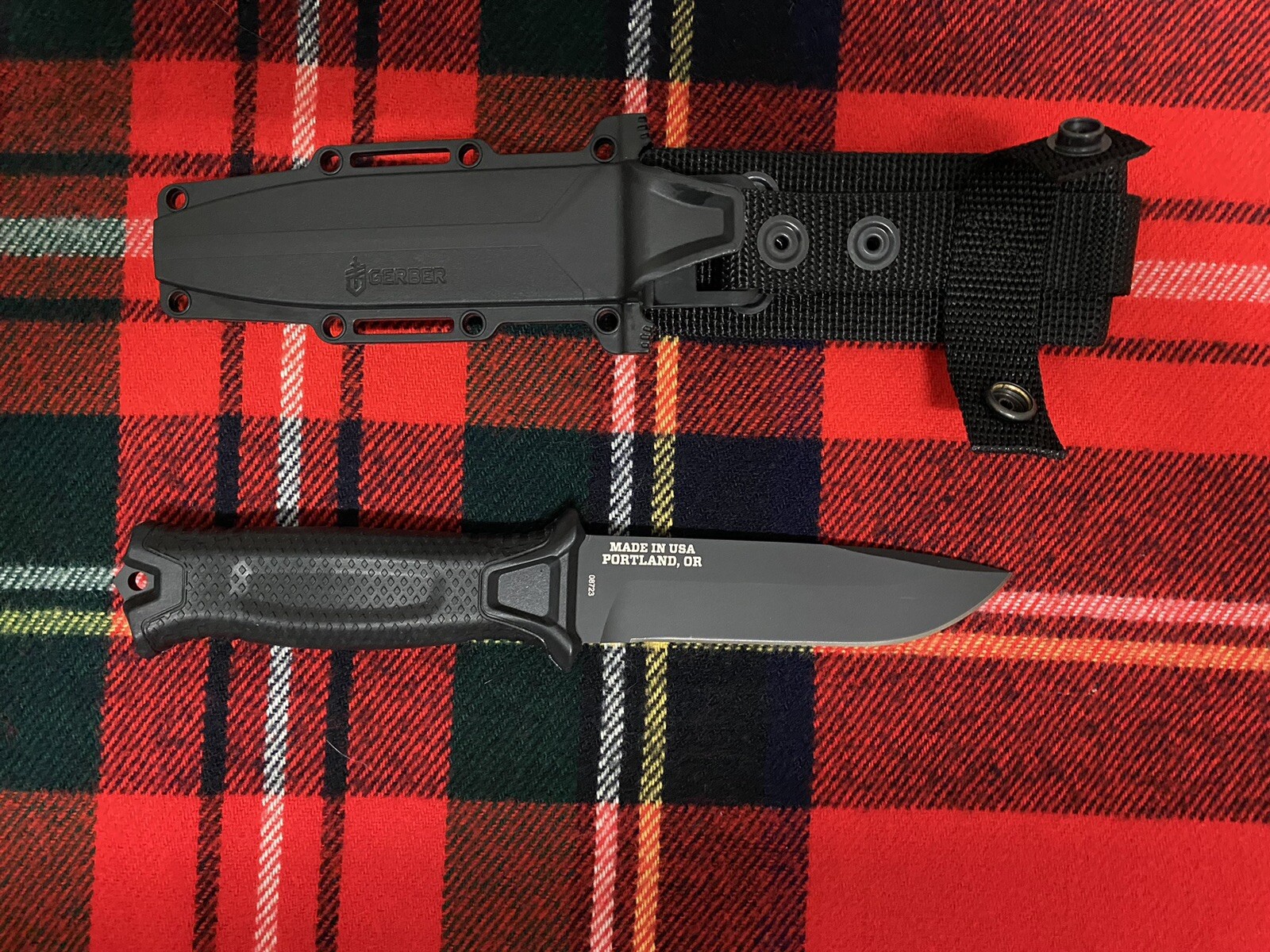 GERBER STRONGARM US NAVY SEALS NSW SWCC BUDWEISER KNIFE SI VIS PACEM