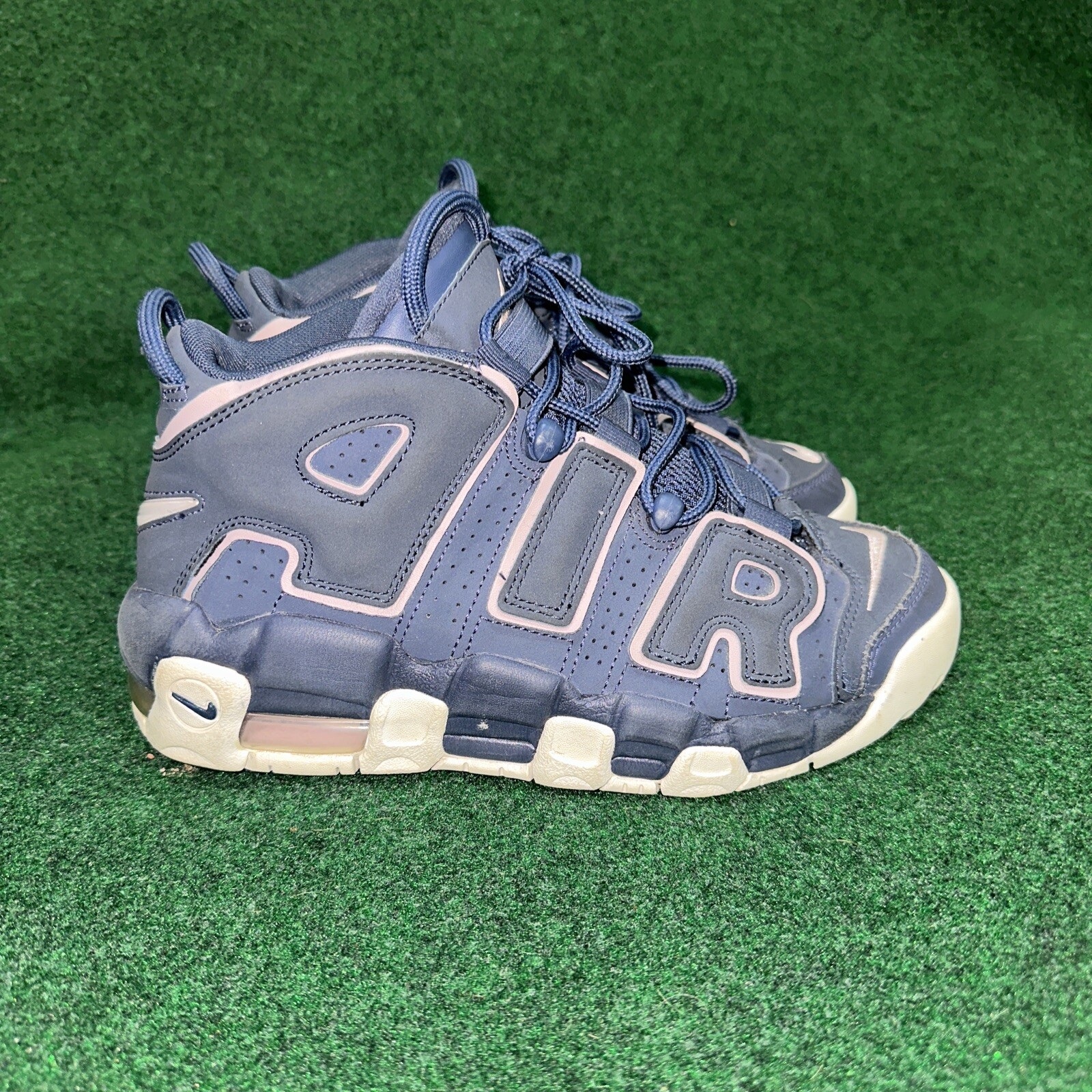 nike uptempo youth