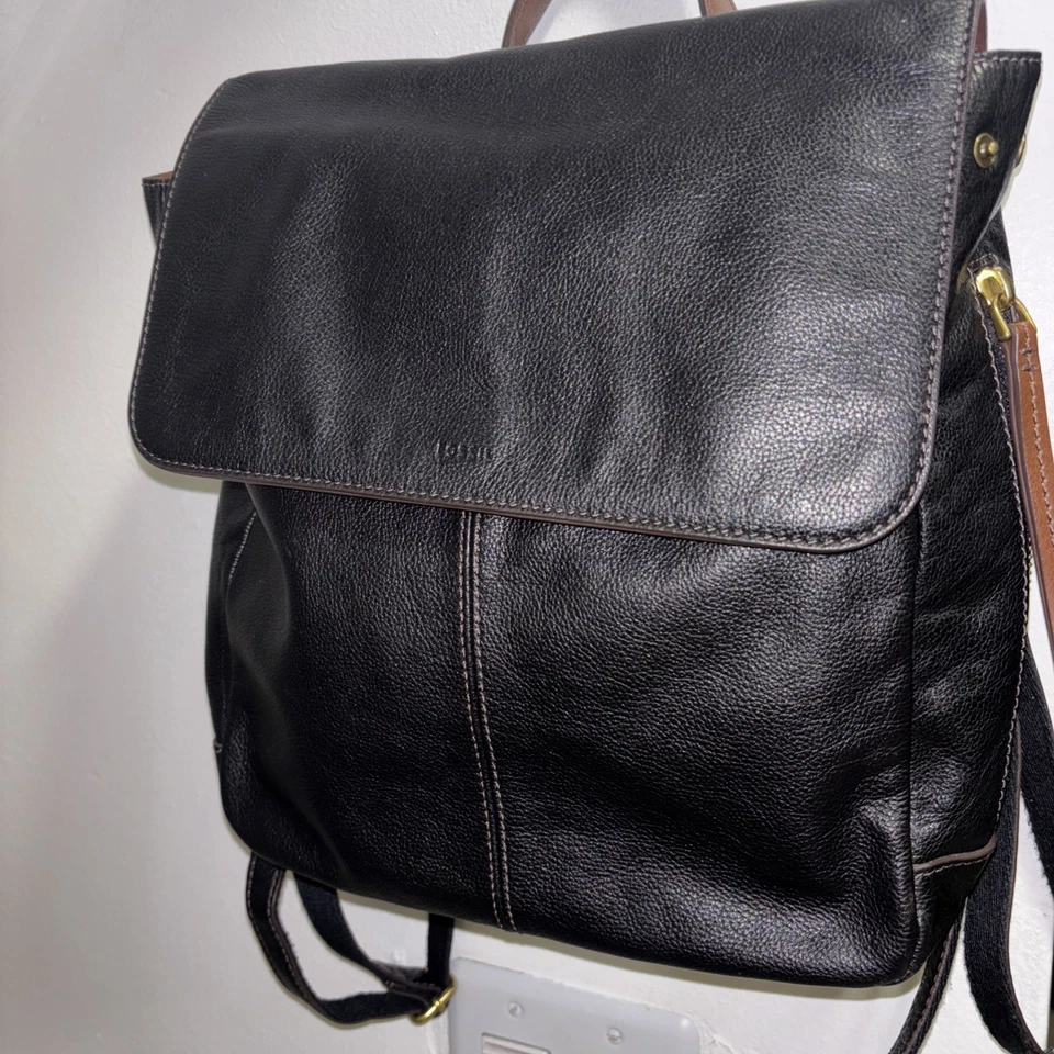 Fossil Leather Small Backpack Black Nice! - Image 2 of 4