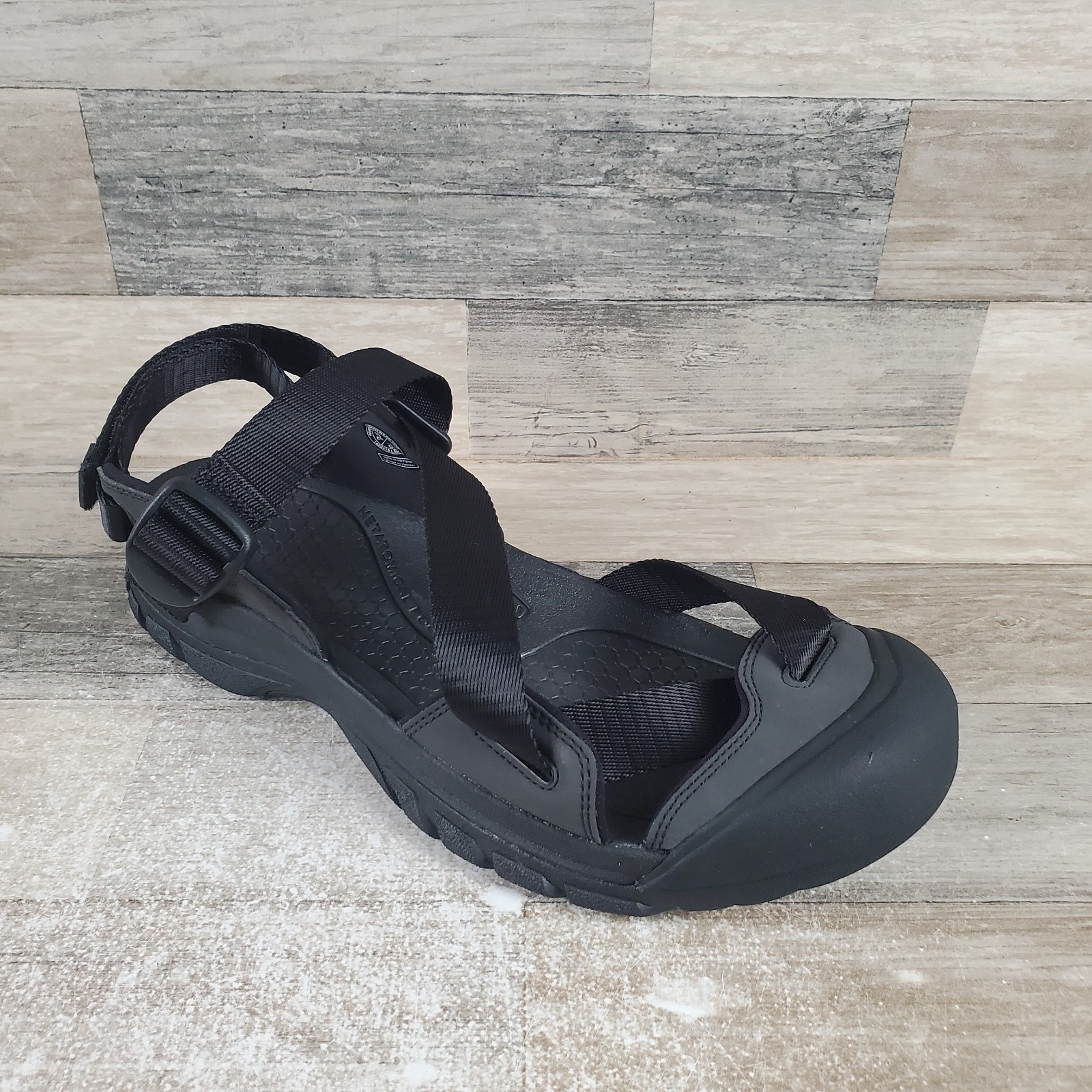 Sandali uomo Keen Zerraport II taglia 13 infradito neri in pelle con cinturino punta tonda