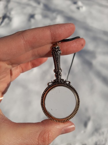 Magnifying Glass Necklace / Unique Necklaces / Pendants / Charm Necklaces / Odd - Picture 6 of 9