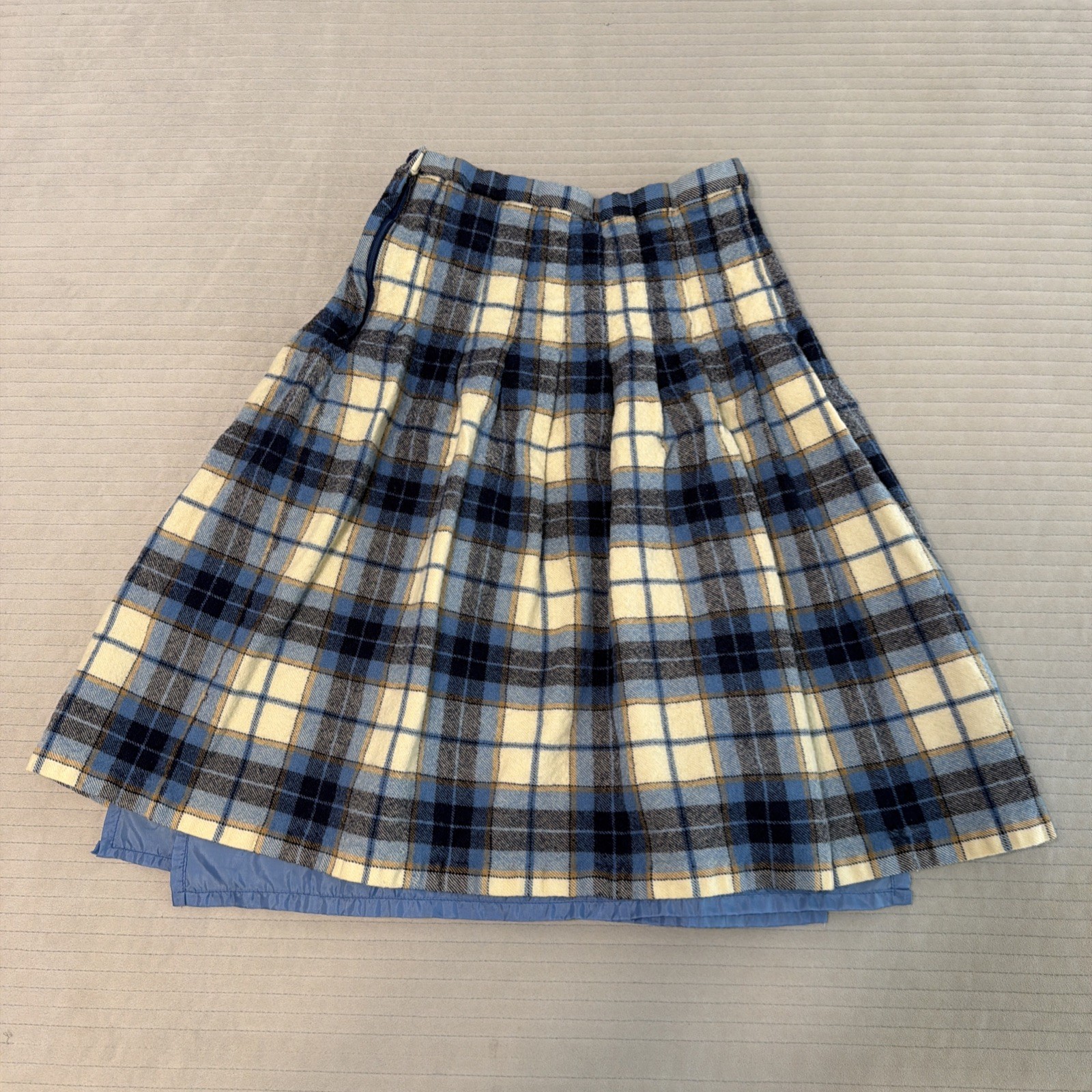 Vintage MOFFAT WEAVERS Blue white brown Plaid Tartan Kilt Skirt Sz 16 Scotland