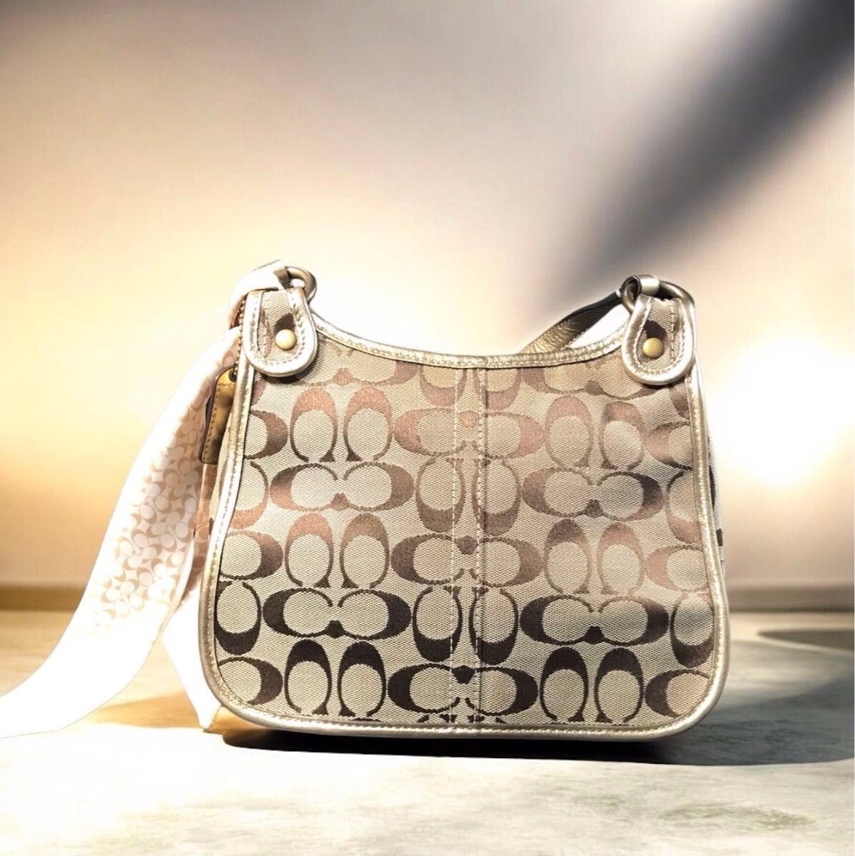 Excellent Condition COACH Signature F10567 Shoulder Bag Turn Lock