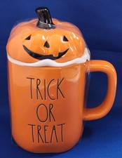New RAE DUNN Halloween TRICK OR TREAT Pumpkin Orange Mug &Lid Artisan Collection