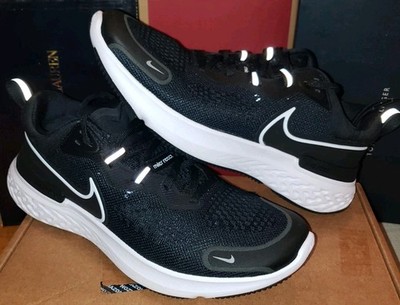 Nike React Miler 2 Sneakers Womens 10.5 Black /White  CW7136-001 