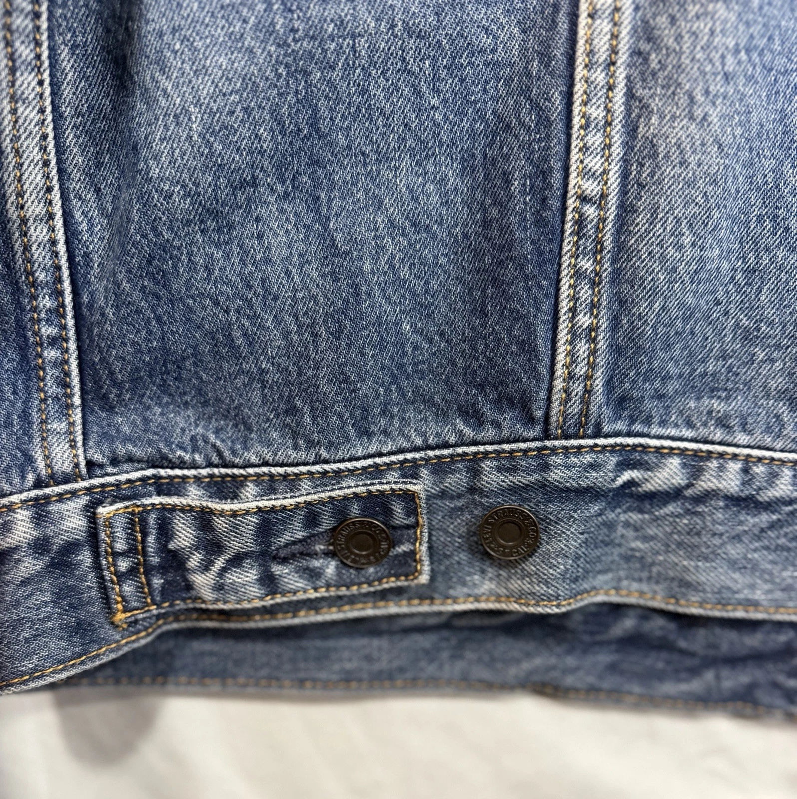 Levi Strauss & Co. Men’s Blue Denim Trucker Jacket Full Zip, Pockets L image 12