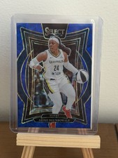 2025 Panini Select WNBA - Concourse Arike Ogunbowale #4 Blue Scope Prizm /199