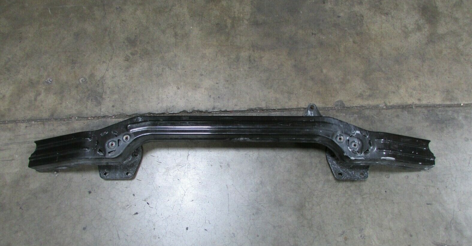 Maserati Quattroporte, Bumper Reinforcement w/out Upper, Used, P/N 980139714