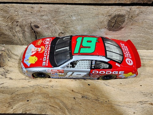 2002 Action Racing Jeremy Mayfield #19 Muppets 1:24 Diecast Car - Picture 2 of 6