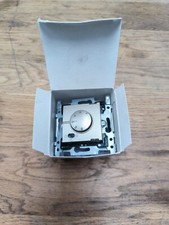 NIKO Thermostat électronique avec commutateur à 3 positions champagne mat