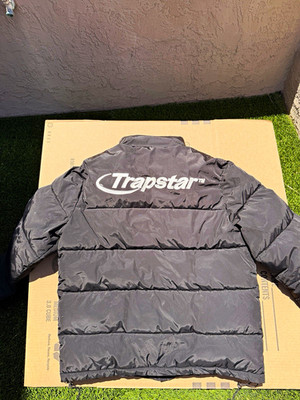 Trapstar Mens XL Black Puffer Jacket