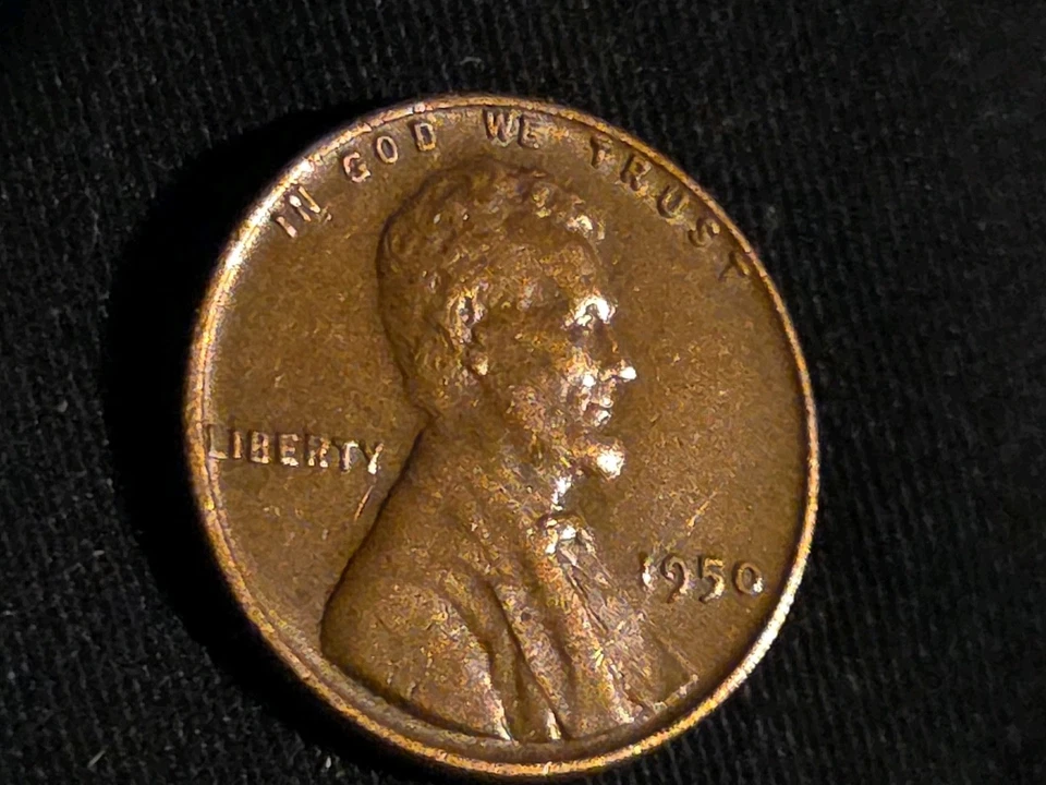 1950 Lincoln Wheat. No Mint. L On Rim Error!!! Full Stocks and Curly Hair. Rare - Image 3 of 4