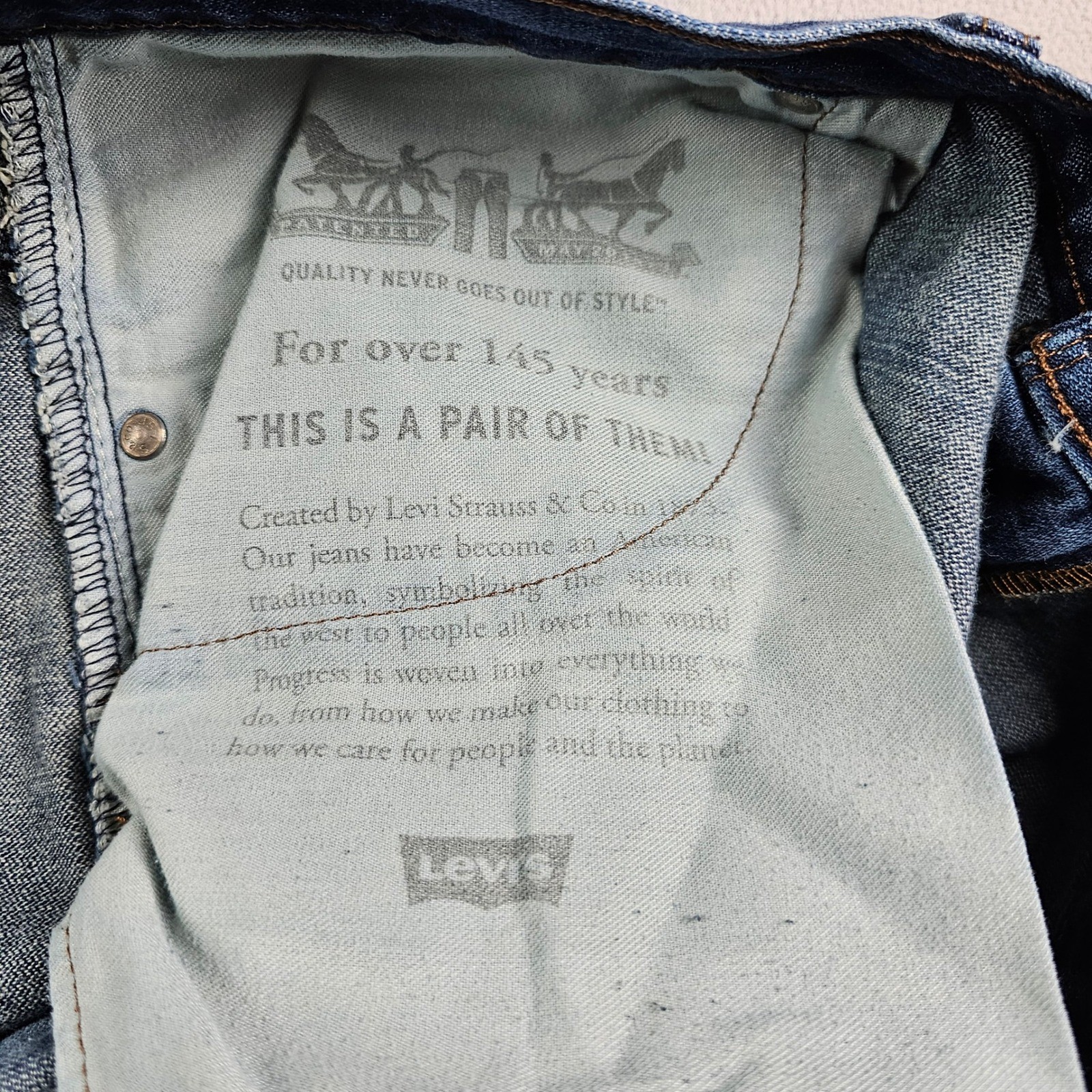 Levis Denim Jeans Pant Men's 40×30 Dark Blue Cotton Classic Fit thumbnail 7