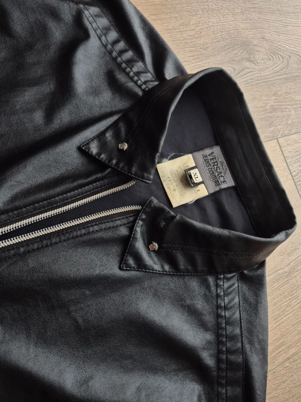 Vintage VERSACE JEANS COUTURE Black Polyurethane leather Shirt Jacket Medusa image 12
