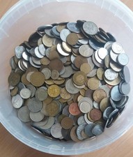 1 Kilogramm Münzen aus aller Welt