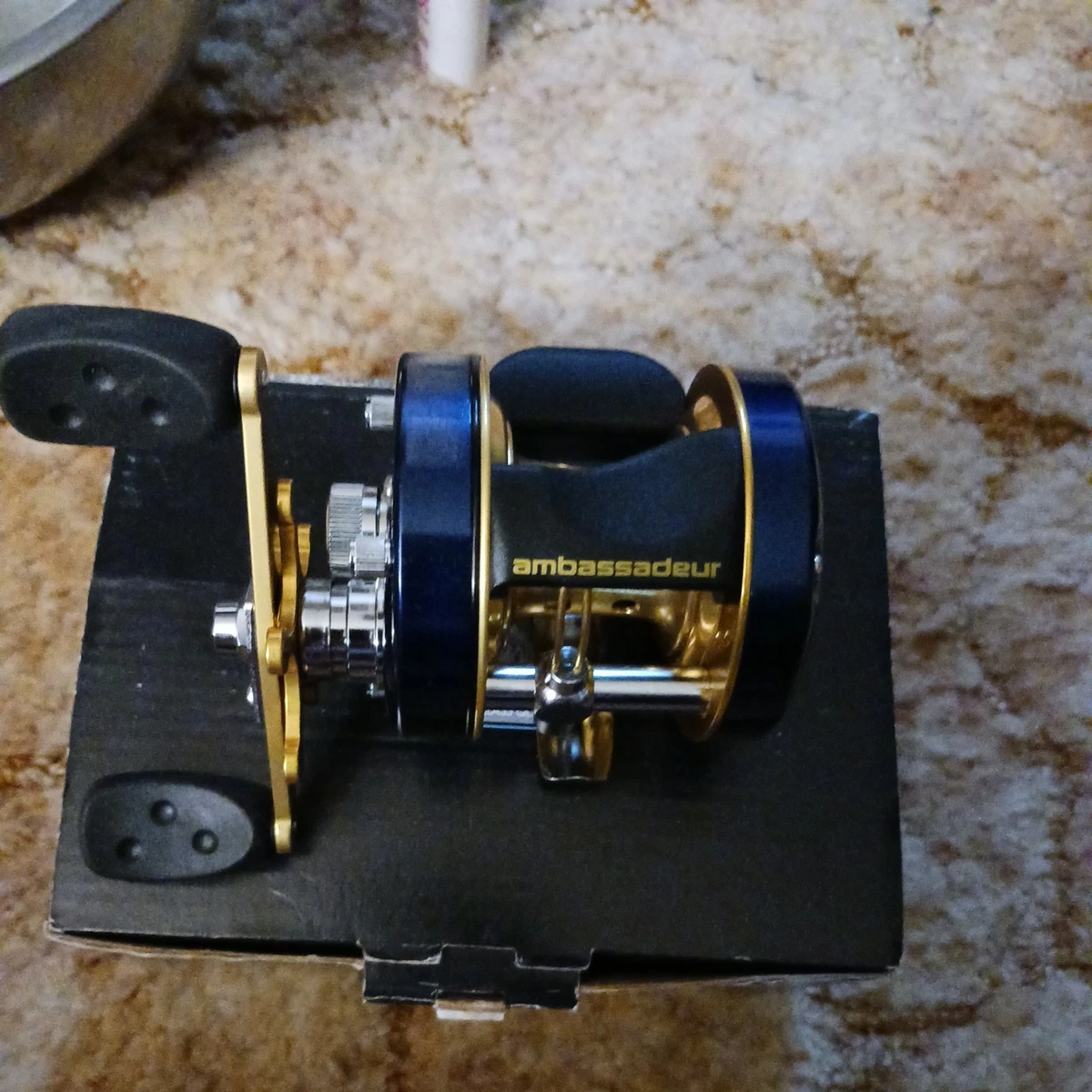 daiwa croosfire reel Crossfire LT Spinning SWIMBAITS Capacity (lbs./yards) Emblem Surf Daiwa Emblem Color:Grave Digger