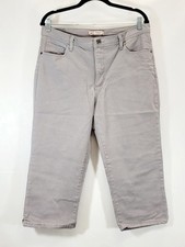 Lee Classic fit at the waist Womens 14 Medium Gray Capri Jeans 34x20