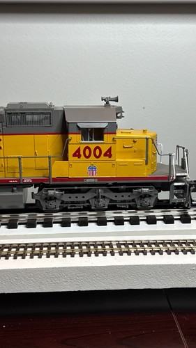 Lionel 6-28540 Union Pacific EMD SD40T-2 #4004 W/ TMCC - Picture 7 of 21
