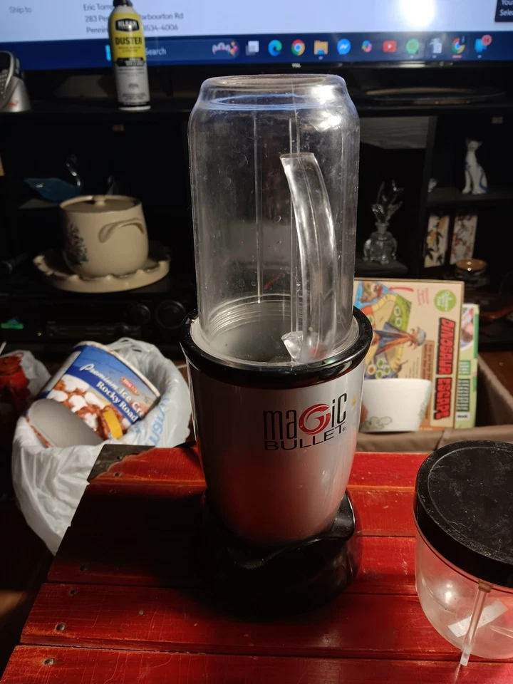 Mini licuadora Magic Bullet modelo MB1001B Foto 3 de 4