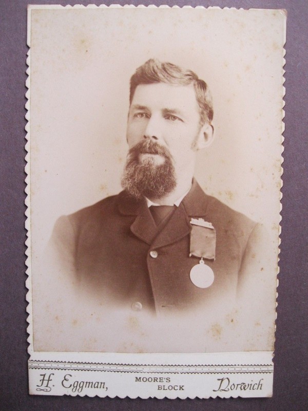Vintage Cabinet Card Photo Man Fraternal Medal Badge Ribbon Pin Norwich, Ont.
