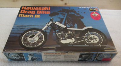 REVELL , KAWASAKI DRAGBIKE , 1/8 SCALE KIT INVENTORIED COMPLETE