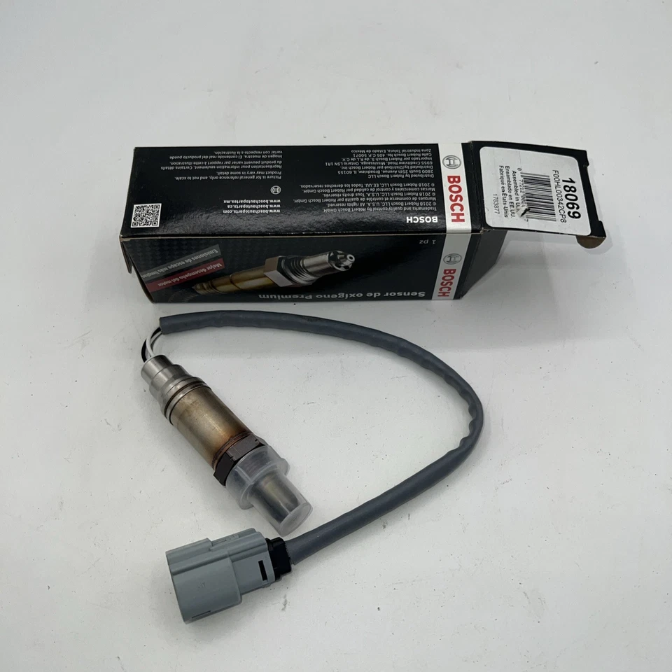 Sensor de oxígeno O2 aguas abajo Bosch 18069 Ford F-150 V8 2011-2014 Foto 2 de 4