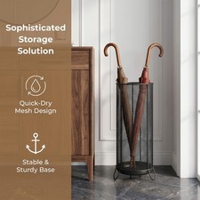 Metal Mesh Umbrella Stand &ndash; Freestanding Umbrella Holder with Water Tray