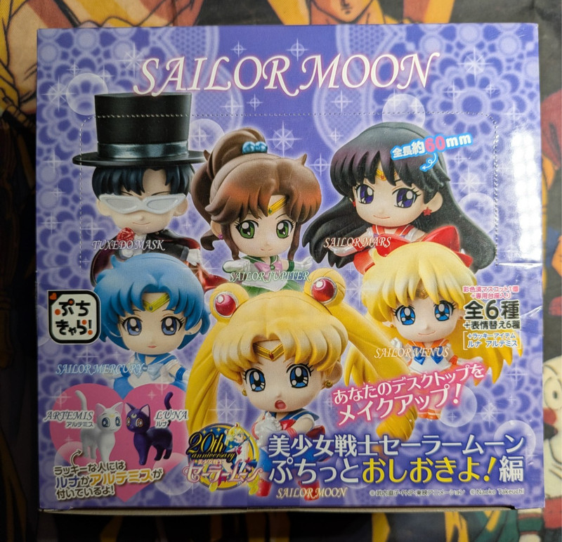 Sailor Moon 20th Anniversary Petit Chara Figures Box Set of 6 NEW MegaHouse