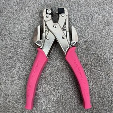 We R Memory Keepers Crop-A-Dile Hole Puncher Eyelet Snap Setter Pink
