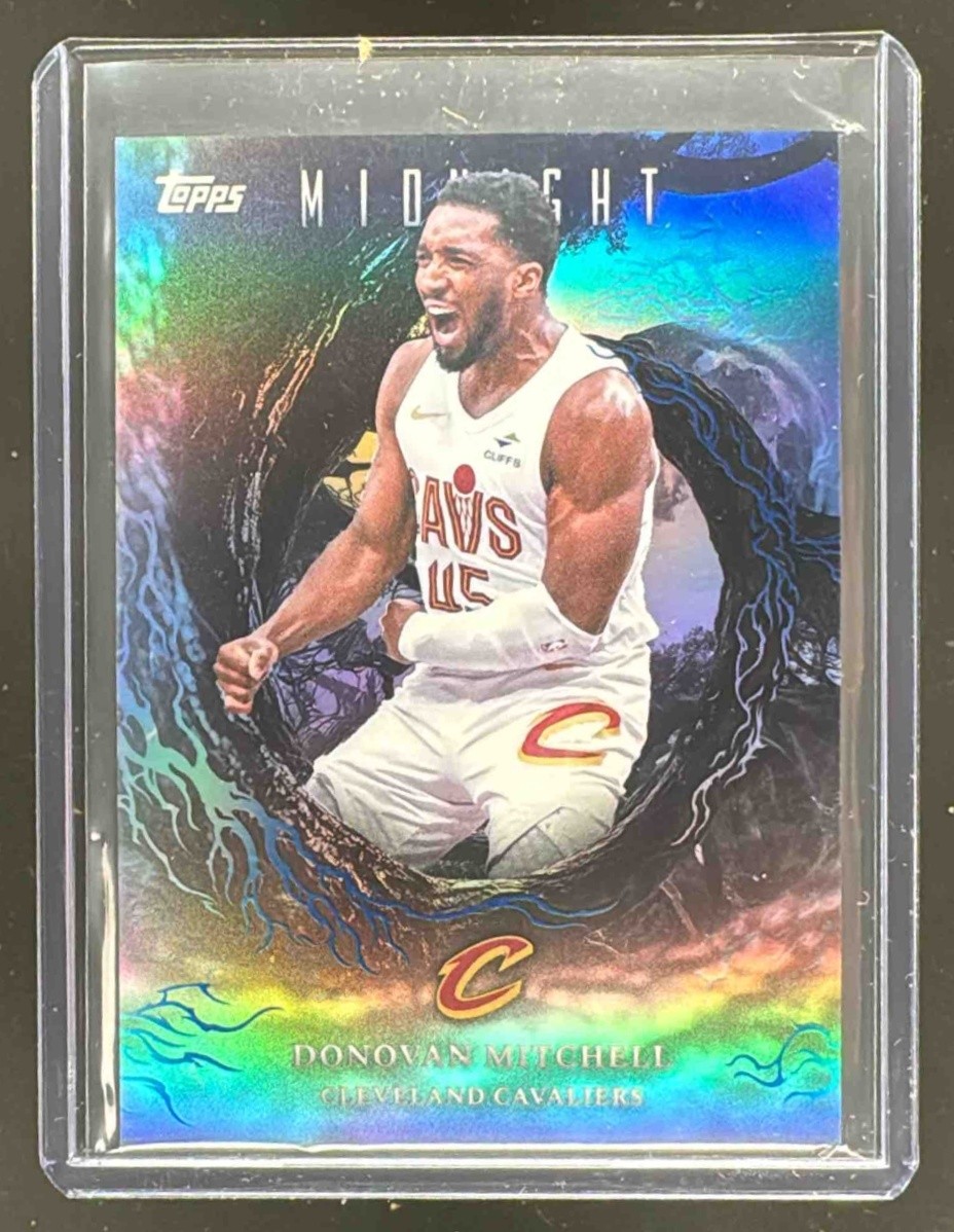 Donovan Mitchell 2025 Topps Midnight #NS-4 Night Shade SSP