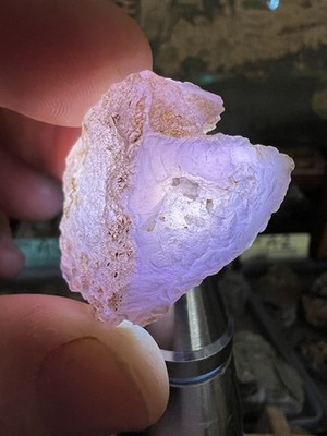 AA+ Lavender Banded Holley Blue Agate: 20.65g, Old Stock~Dug up in the 1970 s!