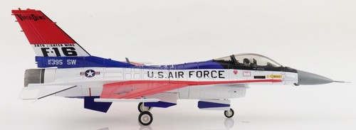 Hobby Master 1/72 F-16CM "Viper Demo" 91-0395, Shawn AFB, 2024 HA38043 - Picture 4 of 7