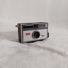 Vintage Kodak Instamatic Camera 104 Film Made In USA AAA Batteries Untested