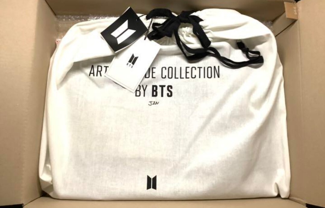 BTS ARTIST MADE COLLECTION By Jin Good Day Pajama Full Set M