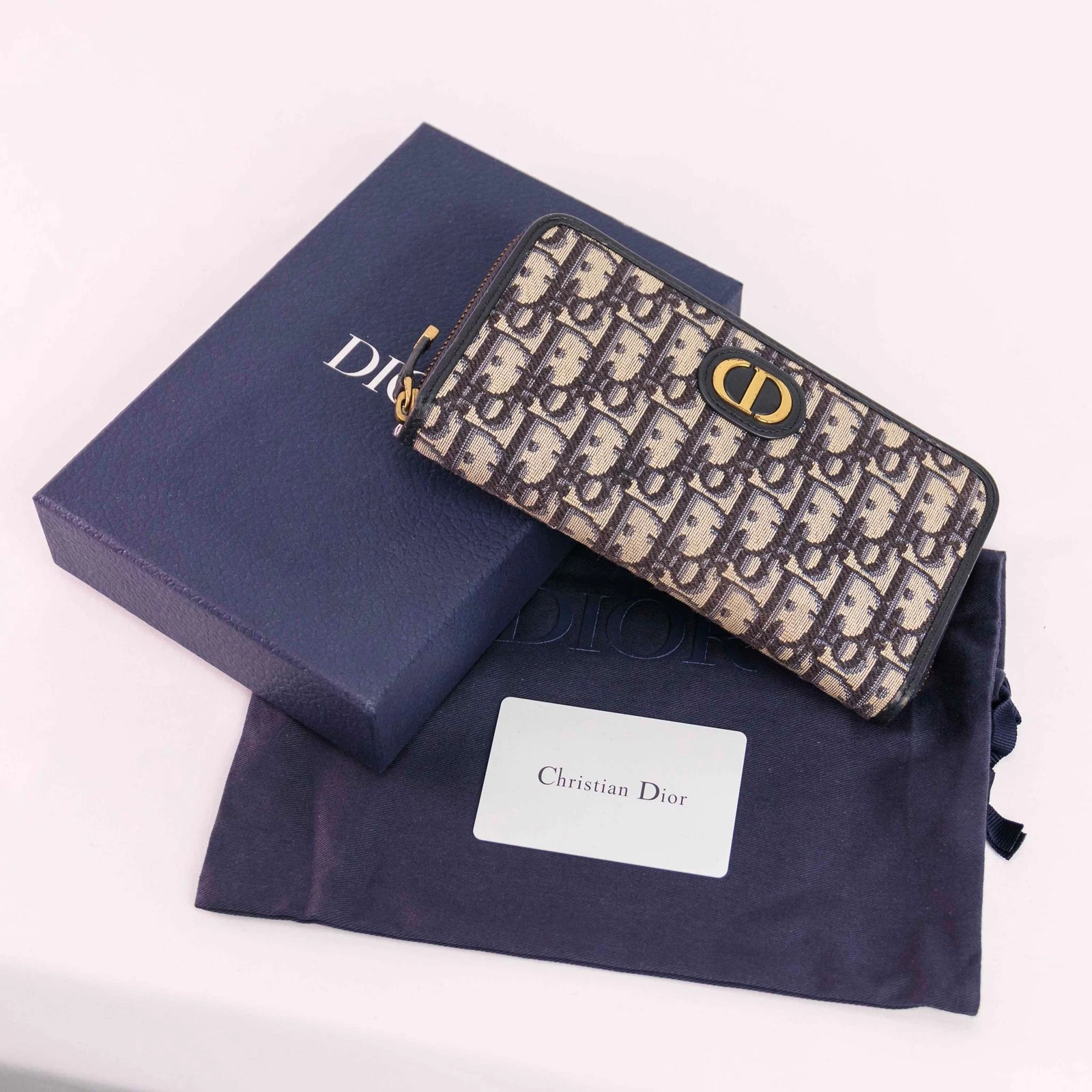 Authentique Christian Dior   Portefeuille zippé monogramme Dior   Portefeuille zippé
